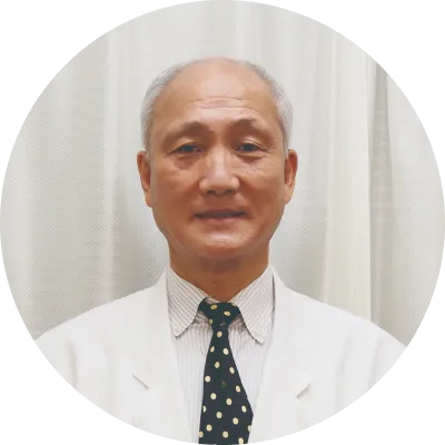 特別顧問・医師：岡田研吉の近影